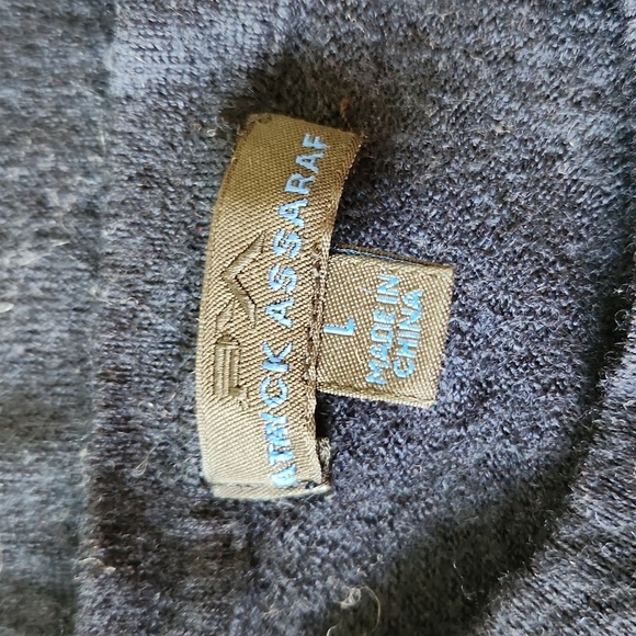 Navy wool sweater - Picture 7 of 9